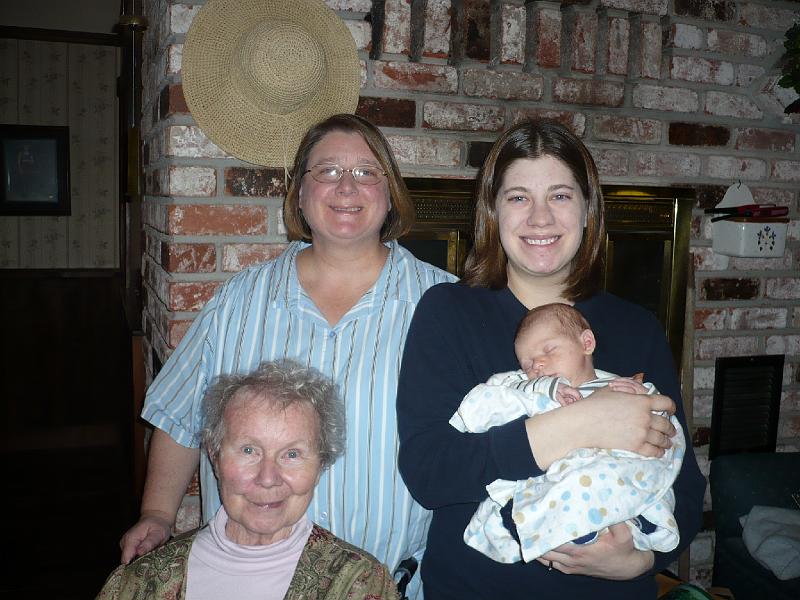 KalinDay 18+ 027.jpg - Kalin with Mommy, Grammie, and Great Grandma